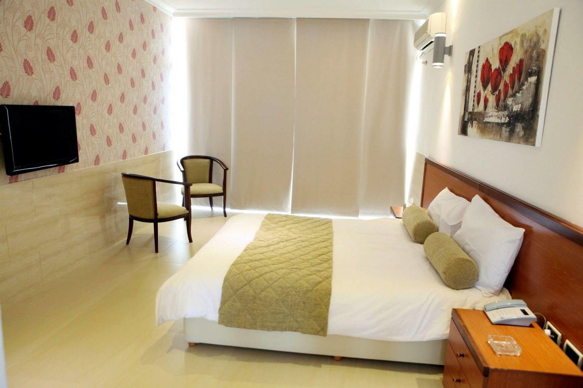 Sawary Beach Hotel Batroun Exterior photo